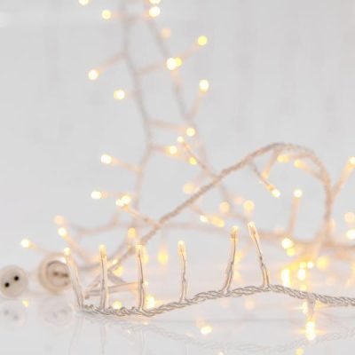 ΠΥΚΝΗ ΣΕΙΡΑ, 800 LED 3mm, 31V ΜΕΤΑΣΧΗΜΑΤΙΣΤΗ, 4 ΕΠΕΚΤΑΣΕΙΣ ΕΩΣ 2 ΣΕΤ, ΔΙΑΦΑΝΟ PVC ΚΑΛΩΔΙΟ, ΘΕΡΜΟ ΛΕΥΚΟ LED ANA 2cm, ΠΡΟΕΚΤΑΣΗ ΠΑΡΟΧΗΣ 3m, ΙΡ44 (600-19321)