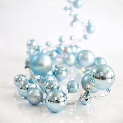 ΓΙΡΛΑΝΤΑ ΔΙΑΚΟΣΜΗΤΙΚΗ, 20 LED 5mm, ΜΠΛΕ ΧΡΙΣΤΟΥΓΕΝΝΙΑΤΙΚΕΣ ΜΠΑΛΕΣ, 3.2V ΜΕΤΑΣΧΗΜΑΤΙΣΤΗ, ΔΙΑΦΑΝΟ PVC ΚΑΛΩΔΙΟ, ΘΕΡΜΟ ΛΕΥΚΟ LED ΑΝΑ 12cm, ΠΡΟΕΚΤΑΣΗ ΠΑΡΟΧΗΣ 3m, IP20 (600-11285)