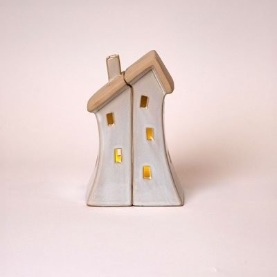 ΚΕΡΑΜΙΚΑ ΣΠΙΤΑΚΙΑ ΜΕ ΠΑΡΑΘΥΡΟ ΚΑΡΔΙΑ, ΦΩΤΙΖΟΜΕΝΑ, OFF WHITE, 11x7x16.7cm (600-48109)